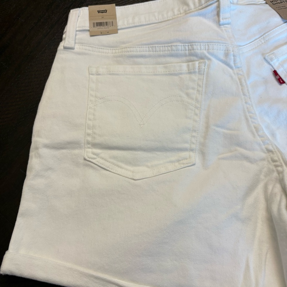 Levi's Classic White Denim Mid Length Jean Shorts Women’s Size 32 NWT - Picture 7 of 16